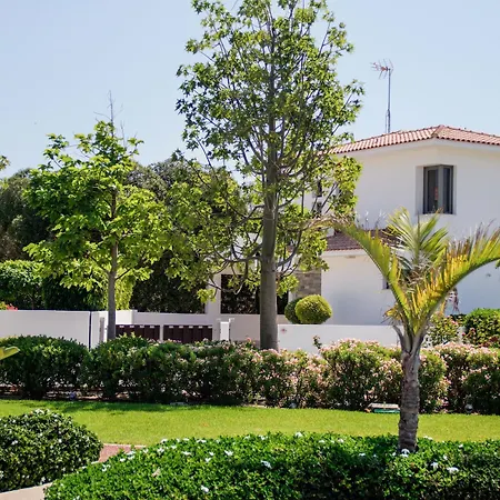 Atlantis Gardens Μαζωτός