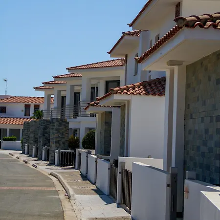 Atlantis Gardens 2* Μαζωτός